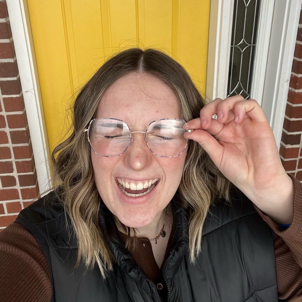 Meet your Posher, Jaclyn